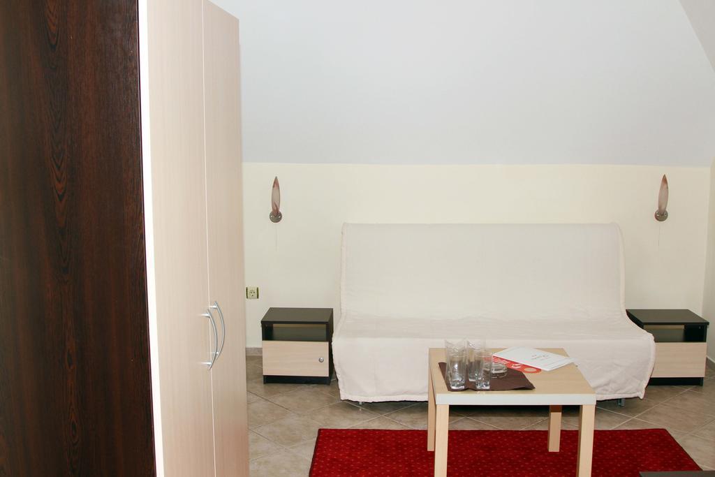 Vlasta Family Hotel Ravda Exterior photo